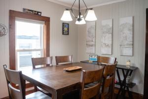 Waterfront Retreat on Main St