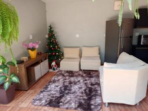 Quarto privativo com varanda gourmet na Vila Carimã