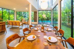 Binar Spacious Elegant 6 BR Private Pool Villa ZN422