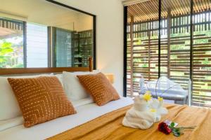 Binar Spacious Elegant 6 BR Private Pool Villa ZN422