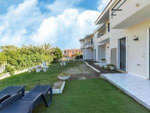 Apartment near sea with air conditioning