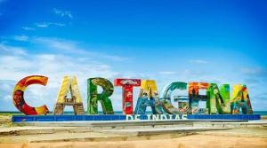 Santorini Baia Kristal con Playa Única en Cartagena