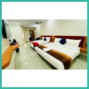 Hotel Budget Diamond Inn Near Mahakal Temple -All Room Air conditioned And Spacious, with Wifi -Best Budget Hotel