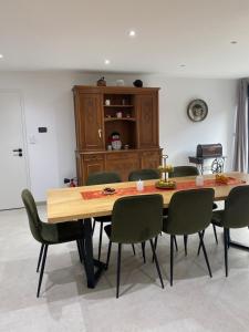 Maison Colmar, spacieuse, accueillante , confortable au calme