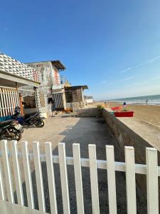 Homestay Nằm Tại Bãi Biển - Bao Trọn Căn Nhà Là Biển - View Trực Diện Biển - Homestay Ăn Gì Cũng Được