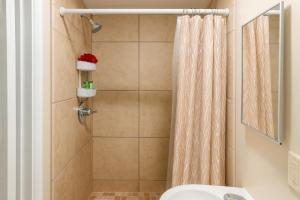 SolStar Suite - Steps From Tucsons NEW Casino