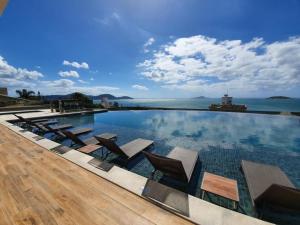 Vista Mar Ingleses - Infinity Pool