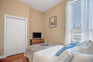 Luxury 3 Bedroom - Perfect Center City Location