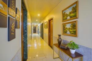 FabHotel Wagholi Inn