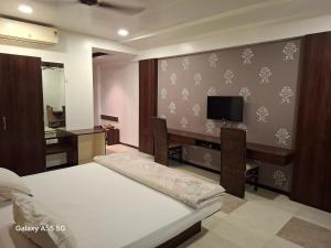 Hotel Pride Executive