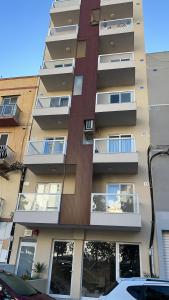 White Lotus 10 of 10