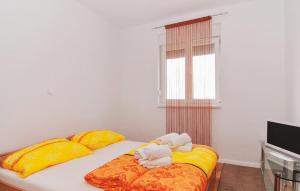 2 Bedroom Nice Apartment In Nin