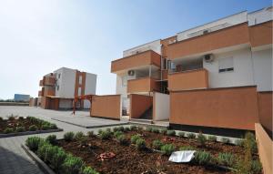 Nice Apartment In Nin With Outdoor Swimming Pool