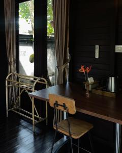 Rumah lumbung casa De Brillo