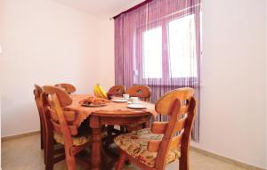 2 Bedroom Awesome Apartment In Nin