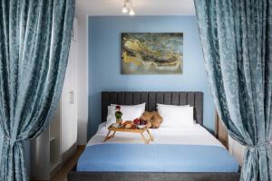 Free Parking On Premises Huge Terrace