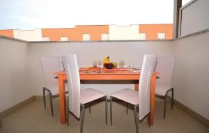 Gorgeous Apartment In Nin With Swimming Pool