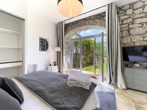 Superbe villa spacieuse, piscine chauffée, padel