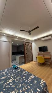 Galaxy blue sapphire plaza