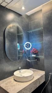 Galaxy blue sapphire plaza