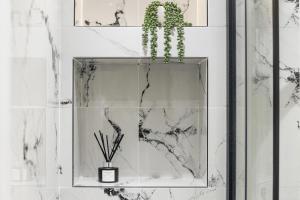 Modern High Rise Two Bed Apartment Central Croydon