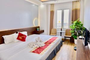 GIANG SƠN Hotel & Travel