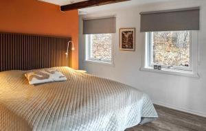 3 Bedroom Amazing Home In Hallaröd