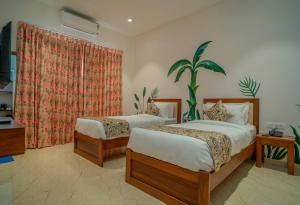 MAYAS MANOR - A Luxury Lake View Boutique Hotel