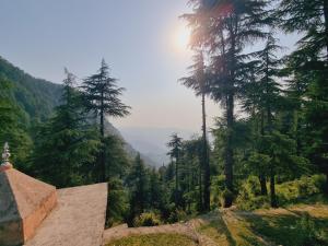 Dalhousie Hideaway4BR Homestay by Homeyhuts