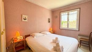 petite location au calme proche du centre village et du marché