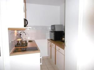 Maisonnette 3 pièces 4 personnes à 200 m de la plage WIFI - GWENNA