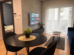 GOLD APARTMENTS GreenView