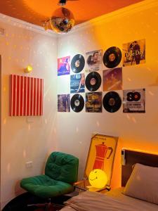 Disco Room - 605 Nguyễn Khang - Amoureux Homestays