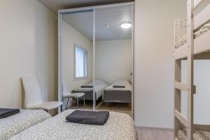 Villa Renkaranta - Modern villa for 8-12 person, own beach, sauna & hot tub - surrounded by forests