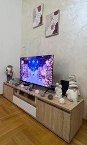 Apartment Mountain Dreams