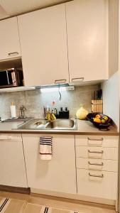 Convenient Airport Stay Beside Big Mall