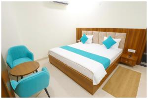 Mahavidya Road Hotel The Shrinath Premium Palace Near Masani Railway Station - Sri Krishna Janmabhoomi - Parking # Restaurant And Lift facilities - Fully Air conditioning Luxuary Room - Top Rated Hotel In Mathura