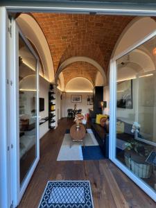 Chic Florence Retreat City Gem