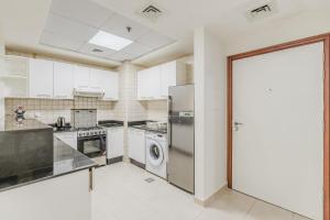 RH- Urban Living, spacious 01BR, near burj Khalifa