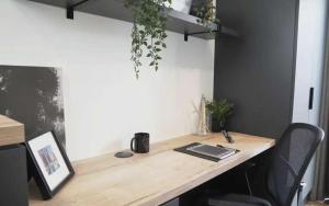 Student Only Studio Near Lewisham Train Station, Lewisham Exchange