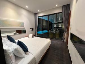 Stunning 3 Bedroom Pool Villa Kamala, Phuket