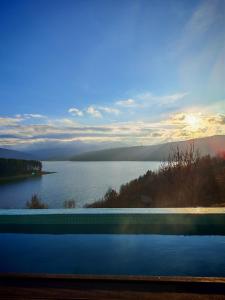 Moon Lake Bicaz - Casa Oia