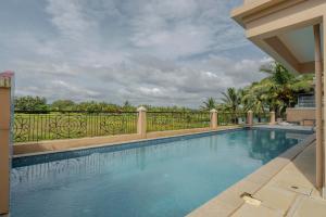 The Blue Nook, a premium 1BHK suite by Da Alohas