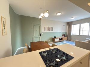 Charmoso Loft perto de tudo com garagem