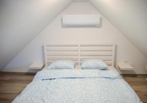 Jacuzzi & Vineyard Retreat