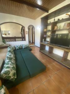 Casa poucos passos do mar em Buraco da Velha