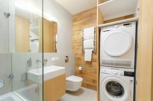 НА ВИДАЛЕННЯ!Petrovdom Apartments 13-191 in RC Nivki Park, 67А Beresteiskyi Avenue