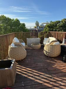 Modern loft at the heart of Museum district with free bikes or Audi up request