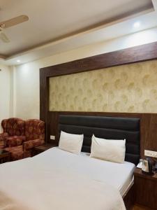 HOTEL Grand JAGDISH RESIDENCY