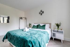 M23 & A23 l Whitgift Shopping